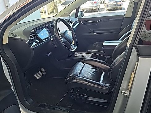 Used 2016 Tesla Model X P90D image 36