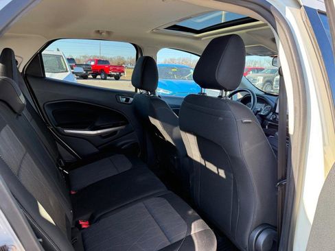Used 2020 Ford EcoSport SE w/ SE Convenience Package image 10