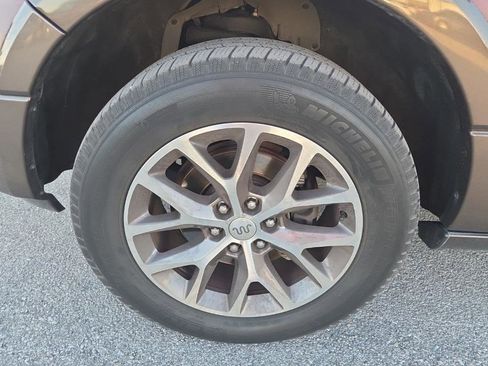 Used 2016 Ford Expedition King Ranch image 10