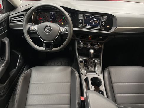 Used 2021 Volkswagen Jetta SE w/ SE Cold Weather Package image 30