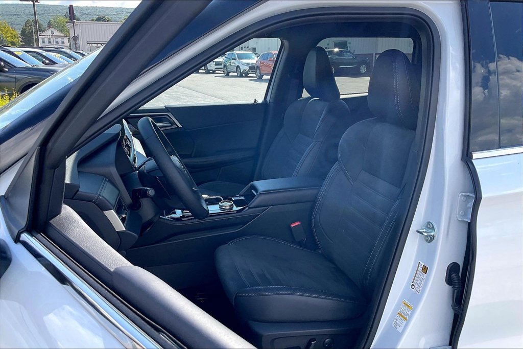 Used 2026 Mitsubishi Outlander LE AWD/4WD image 23