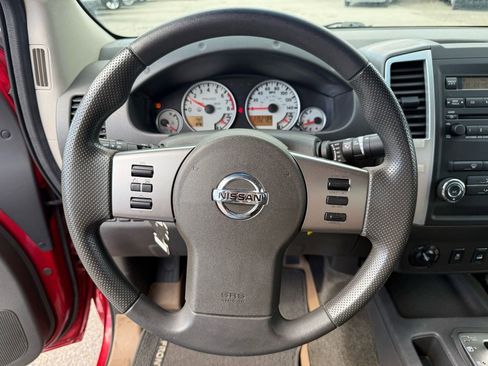 Used 2012 Nissan Frontier SV w/ Sport Appearance Pkg AWD/4WD image 17