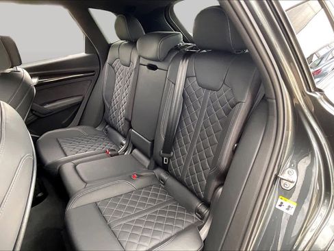 Used 2025 Audi SQ5 Premium Plus AWD/4WD image 20