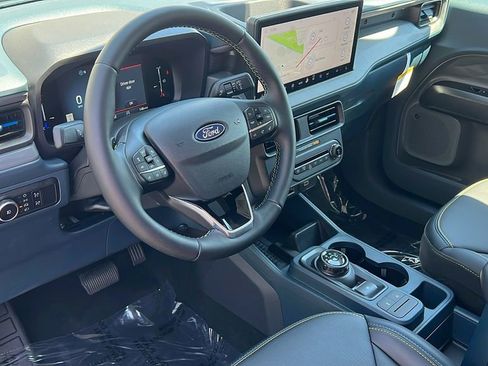 New 2025 Ford Maverick Lobo image 11