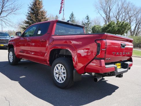 New 2026 Toyota Tacoma SR5 AWD/4WD image 3