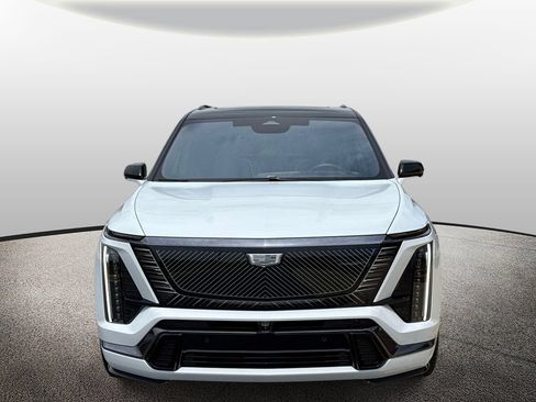 Used 2026 Cadillac Vistiq Platinum w/ LPO, Floor Liner Package AWD/4WD image 5