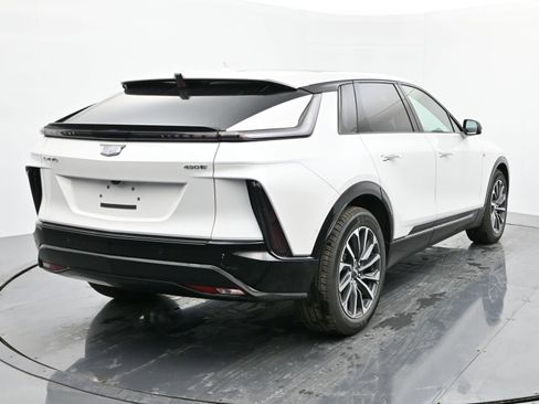 New 2025 Cadillac Lyriq Sport image 5