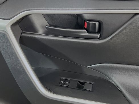 Used 2024 Toyota RAV4 LE image 31