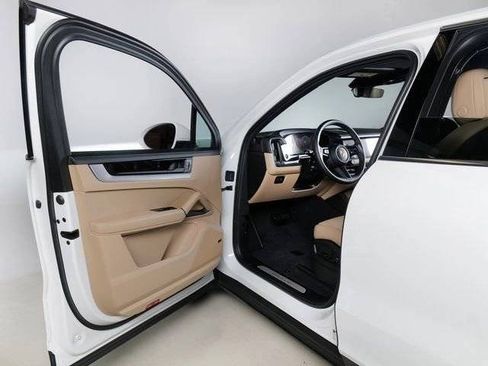 New 2026 Porsche Cayenne AWD/4WD image 26