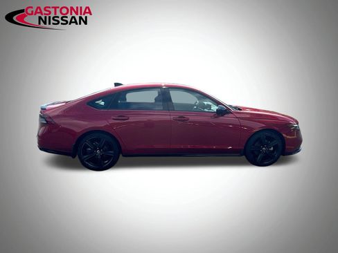 Used 2023 Honda Accord Sport image 10