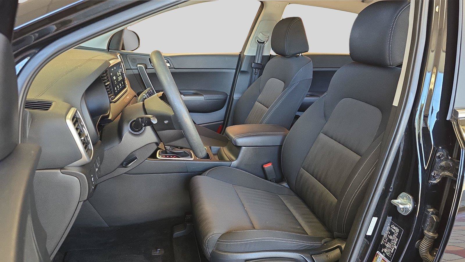 Used 2022 Kia Sportage LX AWD/4WD image 11