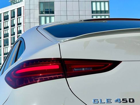 Used 2025 Mercedes-Benz GLE 450 GLE 450 image 8