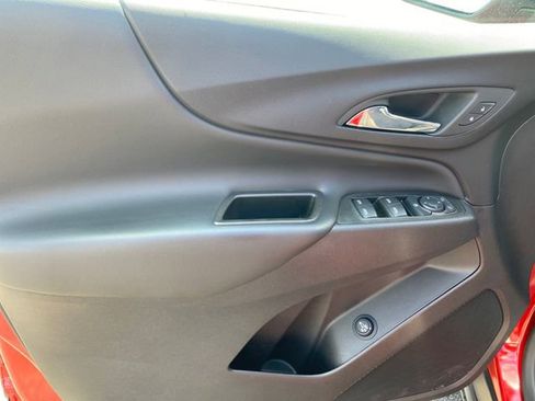 Certified 2024 Chevrolet Equinox LT w/ LPO, Floor Liner Package image 15