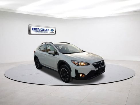 Used 2023 Subaru Crosstrek 2.0i Premium image 1