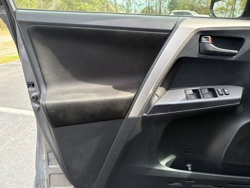 Used 2018 Toyota RAV4 LE w/ All Weather Liner Package image 9