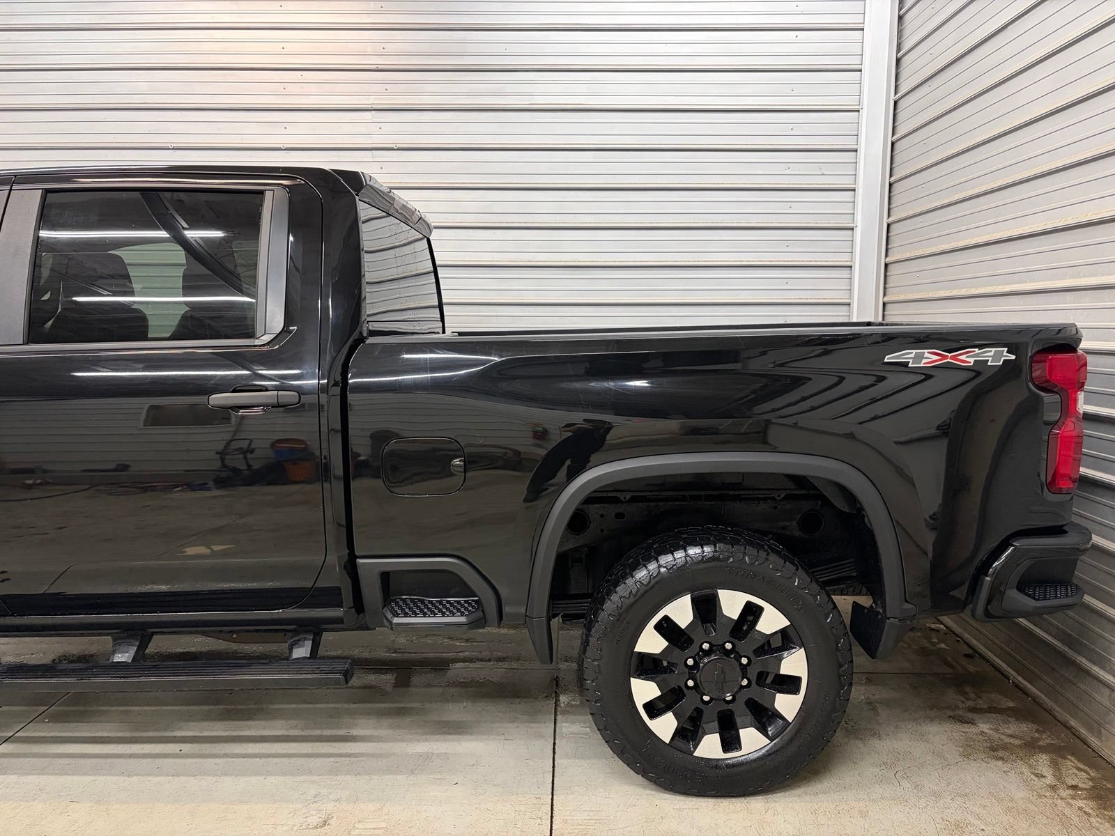 Used 2020 Chevrolet Silverado 2500 Custom w/ Custom Value Package AWD/4WD image 5