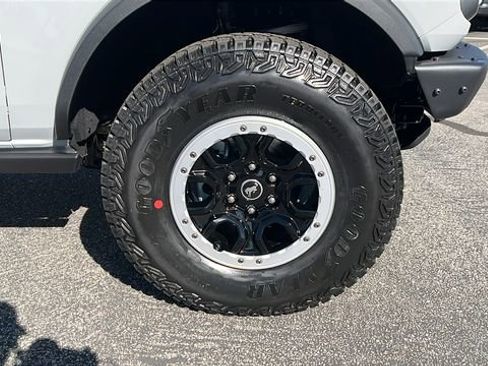 New 2026 Ford Bronco Badlands AWD/4WD image 10