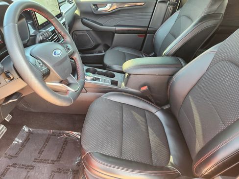 Used 2024 Ford Escape ST-Line w/ Tech Pack #1 image 15