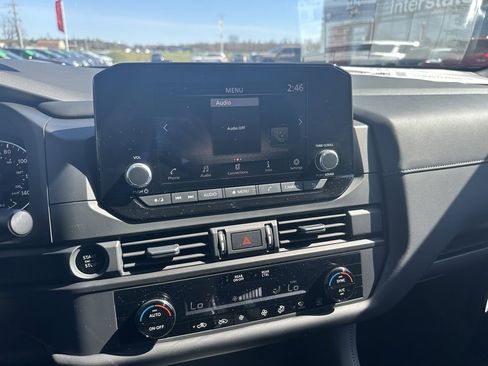 Certified 2025 Nissan Pathfinder S image 14