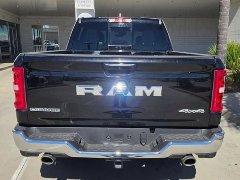 Used 2025 RAM 1500 Laramie AWD/4WD image 5