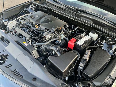 Used 2024 Toyota Camry SE image 22