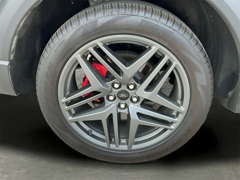 Certified 2025 Ford Explorer ST-Line w/ ST-Line Street Pack image 14