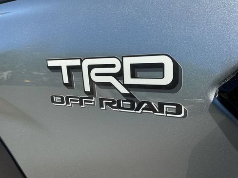Used 2024 Toyota Tacoma TRD Off-Road w/ TRD Off Road Upgrade Package AWD/4WD image 34