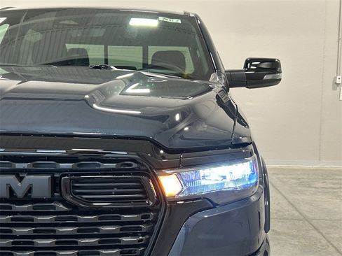 New 2026 RAM 1500 4x4 Crew Cab image 10