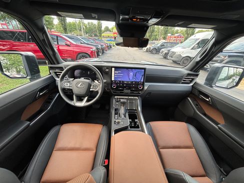 Used 2026 Lexus GX 550 w/ Accessory Package (2T) AWD/4WD image 49