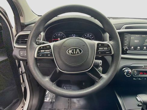 Used 2019 Kia Sorento AWD V6 image 18