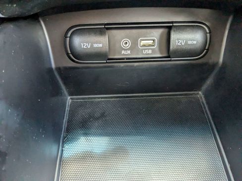 Used 2019 Kia Sorento FWD image 25