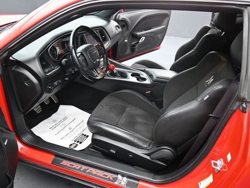 Used 2021 Dodge Challenger R/T Scat Pack w/ Plus Package image 15