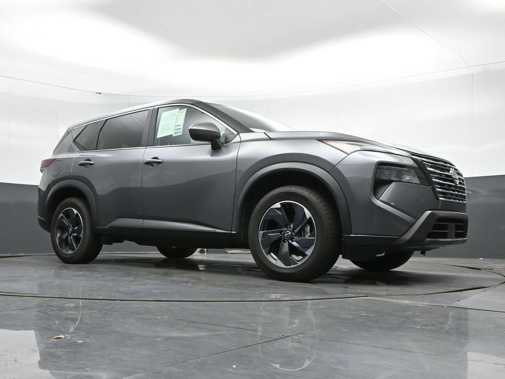 Used 2024 Nissan Rogue SV FWD image 42