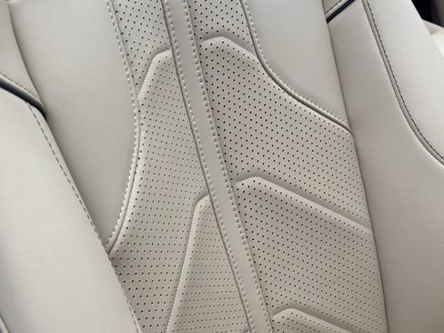 New 2026 Aston Martin V8 Vantage Roadster RWD image 24