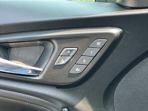 Used 2024 Chevrolet Malibu LT image 24