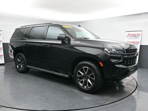 Used 2022 Chevrolet Tahoe Z71 w/ Luxury Package image 2