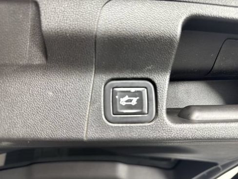 Used 2020 GMC Acadia Denali FWD image 34