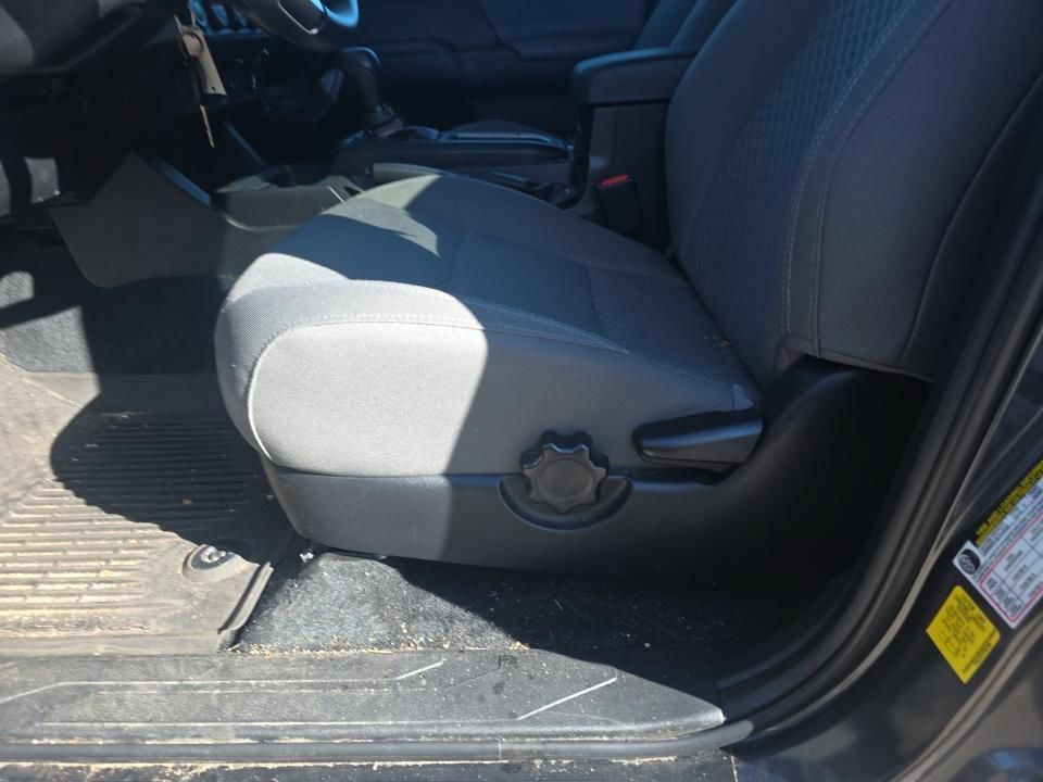 Used 2023 Toyota Tacoma SR AWD/4WD image 11