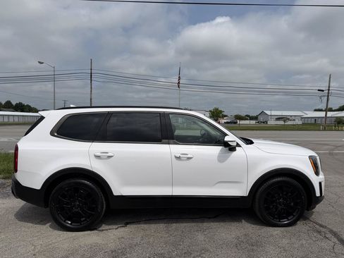 Used 2021 Kia Telluride EX w/ EX Premium Package AWD/4WD image 14