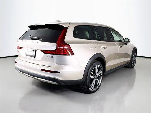 New 2026 Volvo V60 B5 Cross Country Plus w/ Climate Package image 7