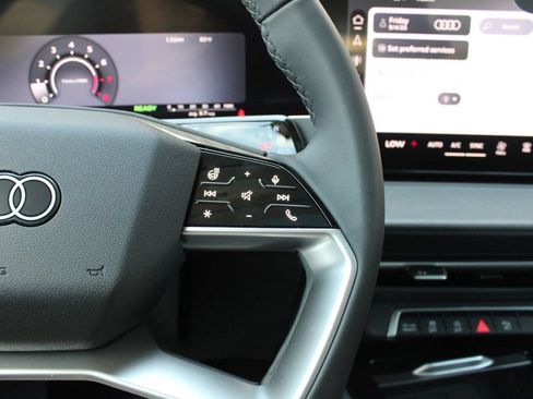 New 2026 Audi Q3 quattro 2.0T AWD/4WD image 14