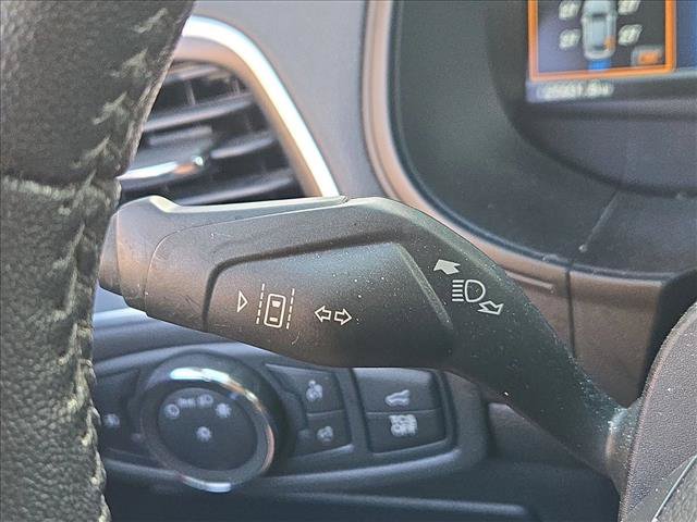 Used 2022 Ford Edge Titanium AWD/4WD image 15