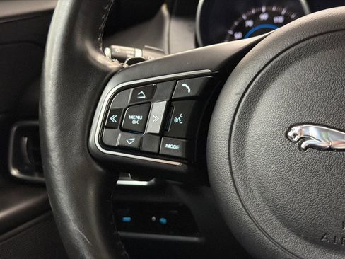 Used 2018 Jaguar XE Premium AWD/4WD image 20