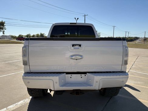 Used 2016 Ford F250 Lariat w/ Lariat Ultimate Package AWD/4WD image 4