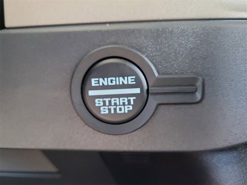 New 2025 Ford Bronco Outer Banks image 28