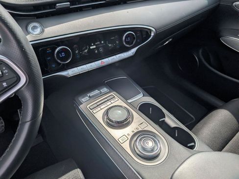 Used 2025 Genesis GV70 2.5T w/ Sport Prestige Package AWD/4WD image 19