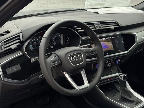 New 2025 Audi Q3 2.0T Premium image 22