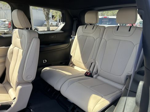 New 2026 Jeep Grand Cherokee L Limited image 36