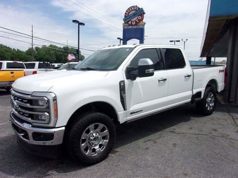 Used 2023 Ford F250 Lariat w/ Lariat Ultimate Package AWD/4WD image 1