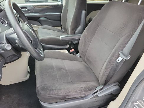 Used 2013 Dodge Grand Caravan SE FWD image 11